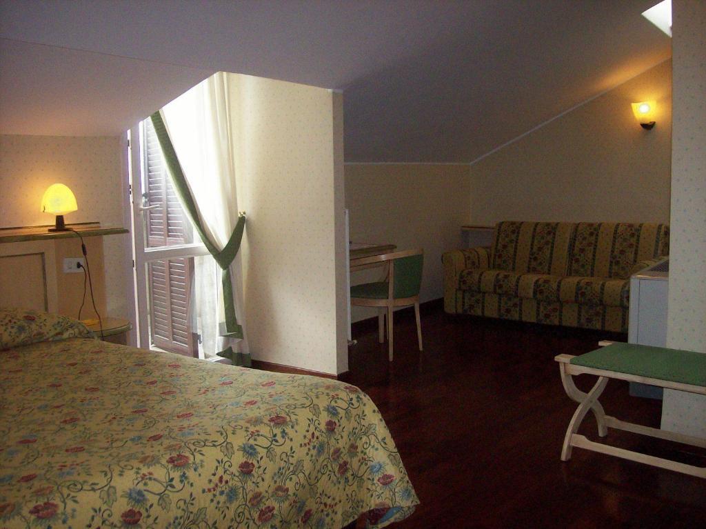 ספלו Albergo Il Cacciatore מראה חיצוני תמונה